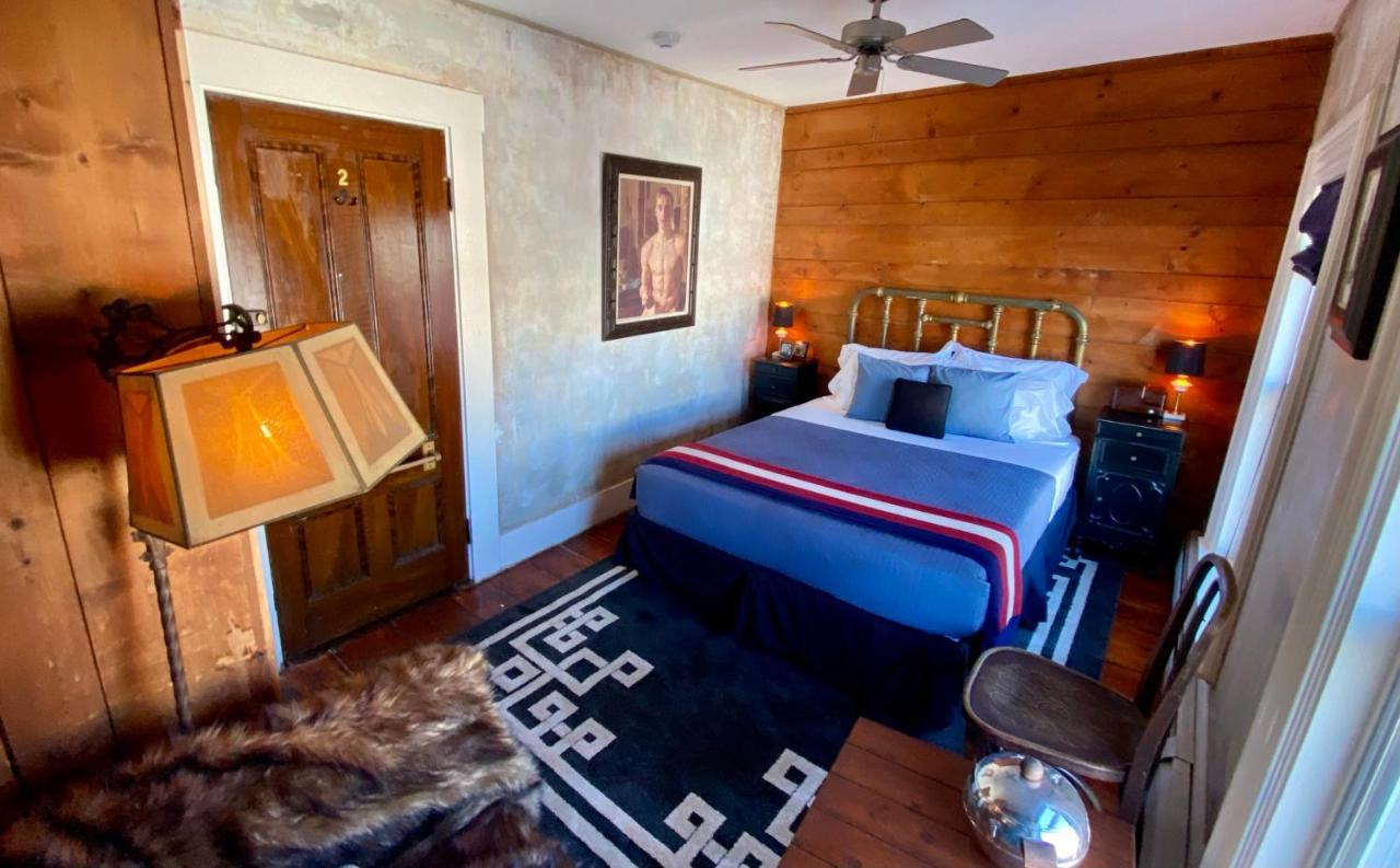 Crew'S Quarters Boarding House - Caters To Men Hotel Provincetown Luaran gambar