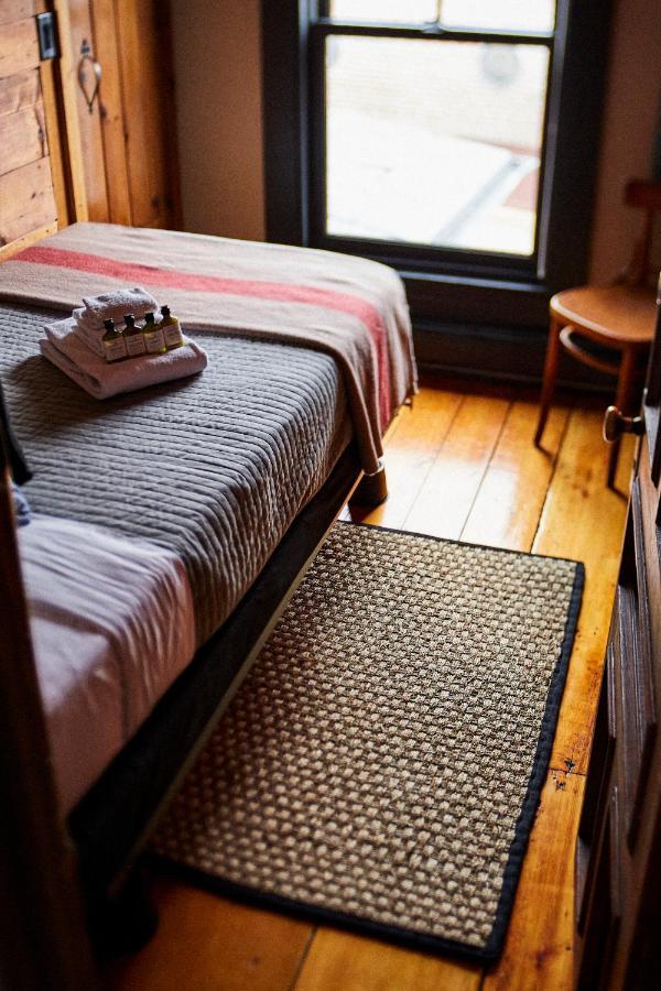 Crew'S Quarters Boarding House - Caters To Men Hotel Provincetown Luaran gambar