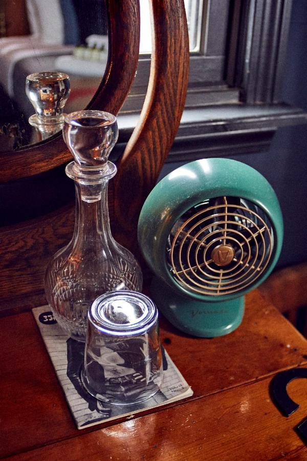 Crew'S Quarters Boarding House - Caters To Men Hotel Provincetown Luaran gambar