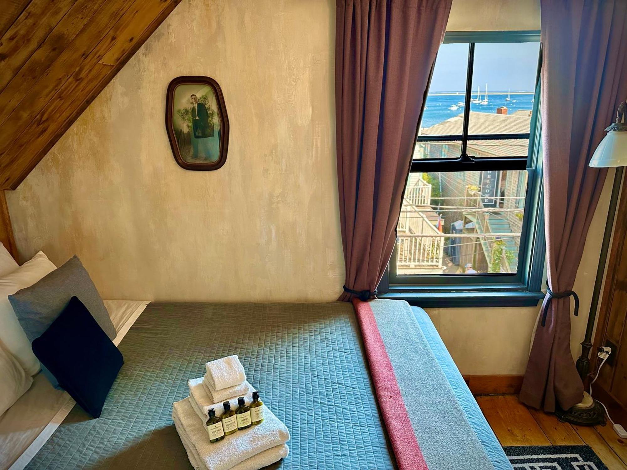 Crew'S Quarters Boarding House - Caters To Men Hotel Provincetown Luaran gambar